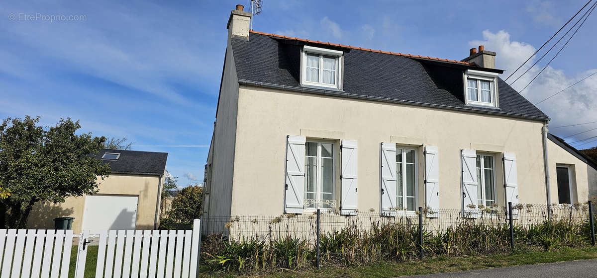 Maison à CAMARET-SUR-MER