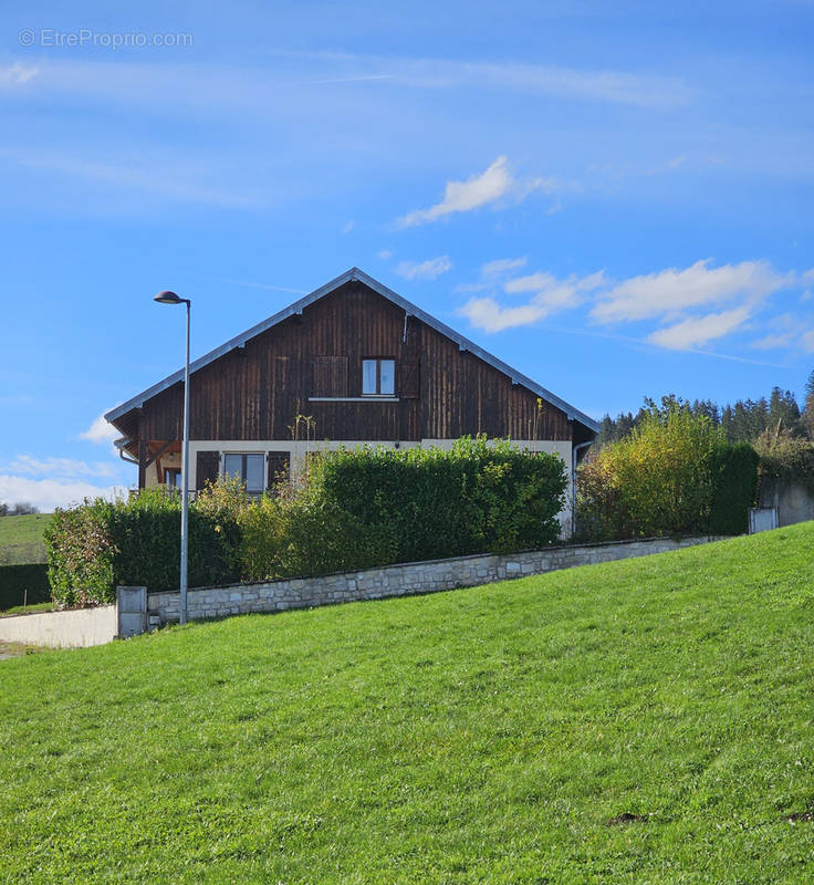 Maison à ORCHAMPS-VENNES