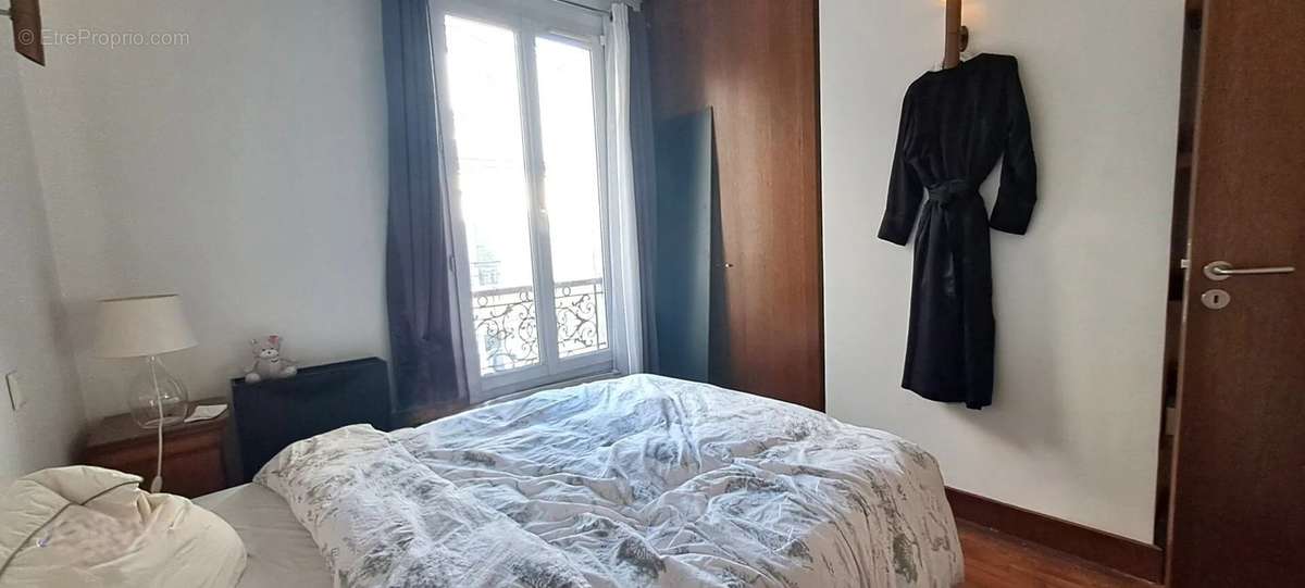 Appartement à PARIS-7E