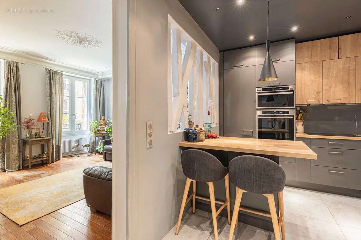 Appartement à PARIS-9E