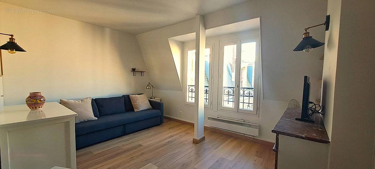 Appartement à PARIS-7E