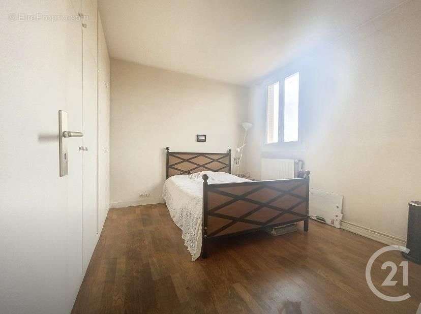 Appartement à SAINT-MAUR-DES-FOSSES