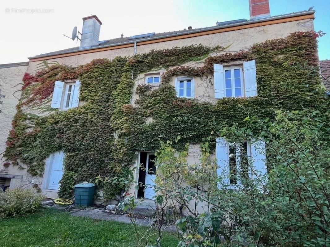 Maison à GEVREY-CHAMBERTIN