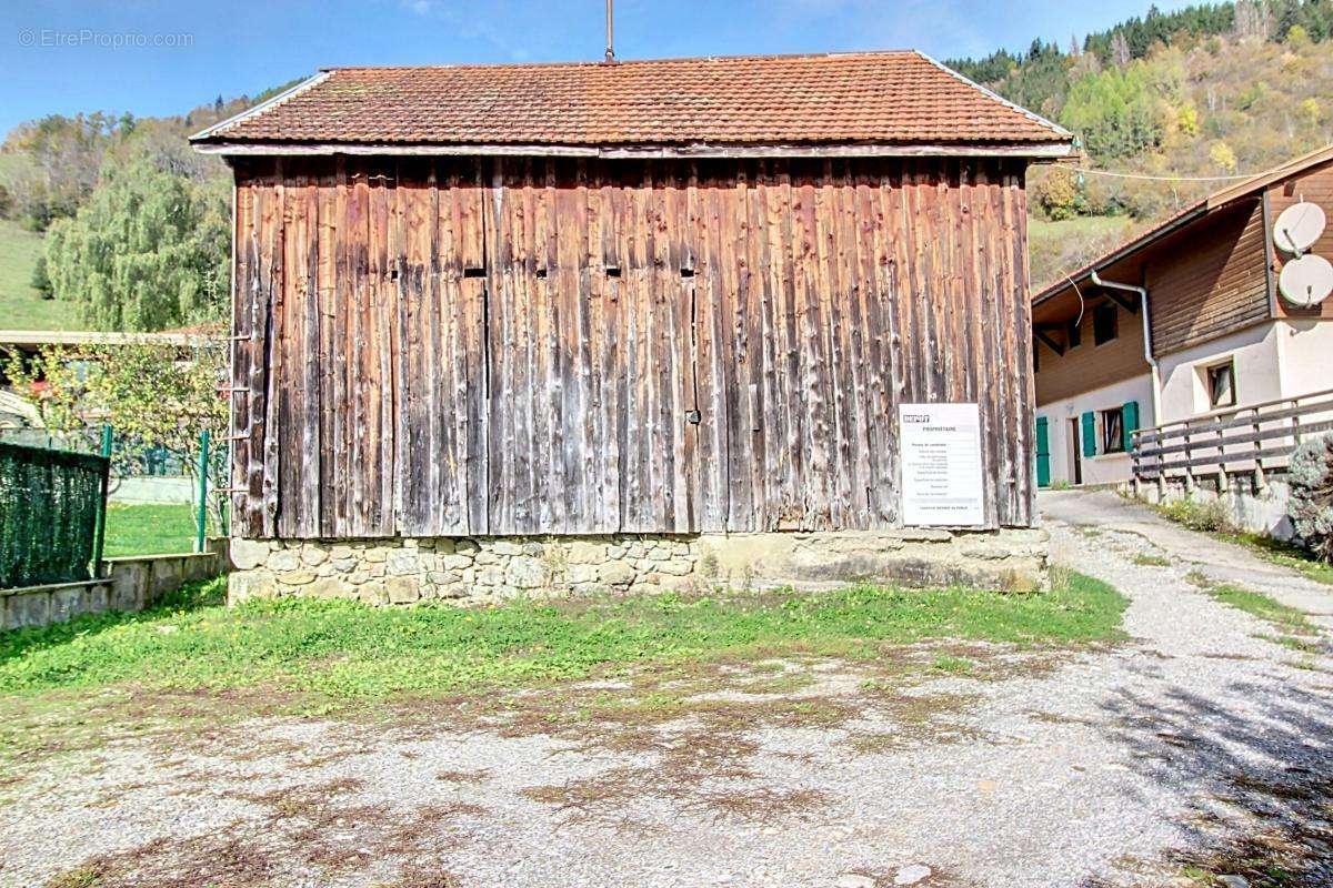 Terrain à VAILLY