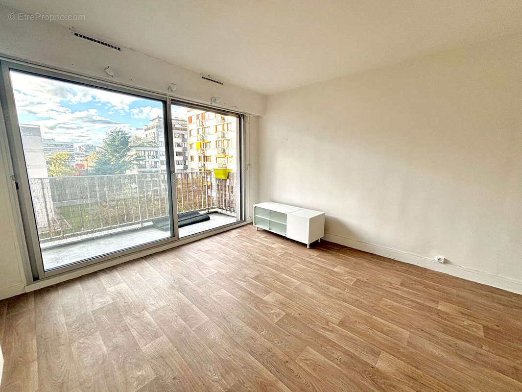 Appartement à PARIS-12E