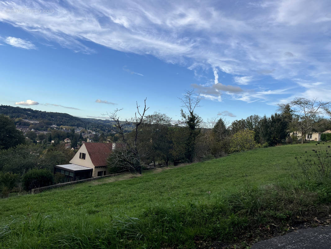 Terrain à SARLAT-LA-CANEDA