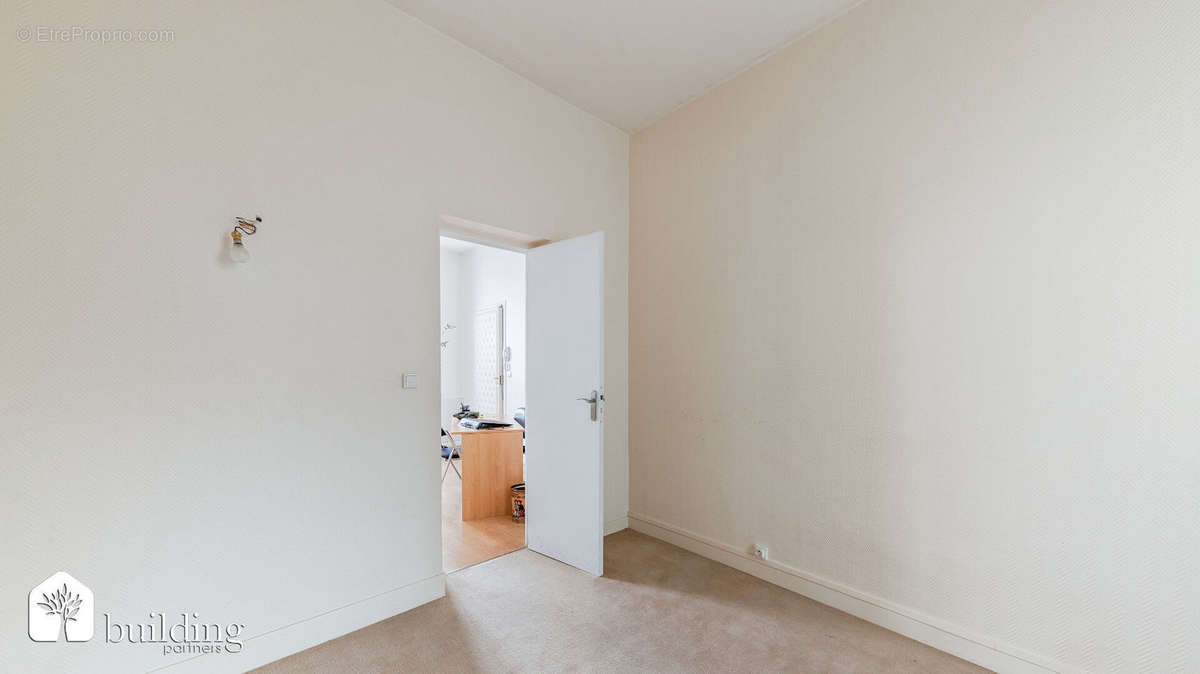 Appartement à LEVALLOIS-PERRET