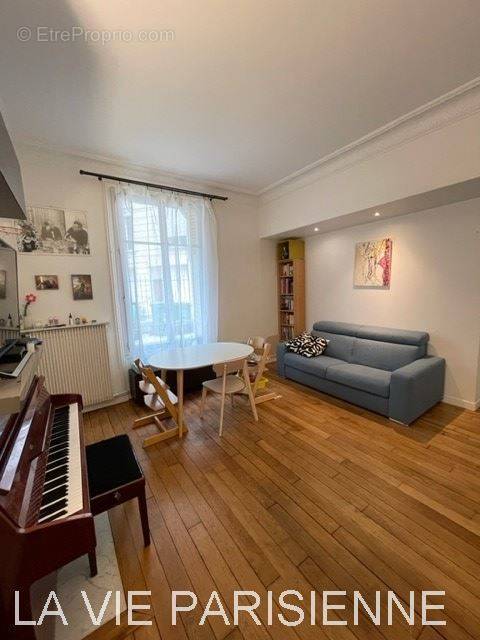 Appartement à PARIS-15E