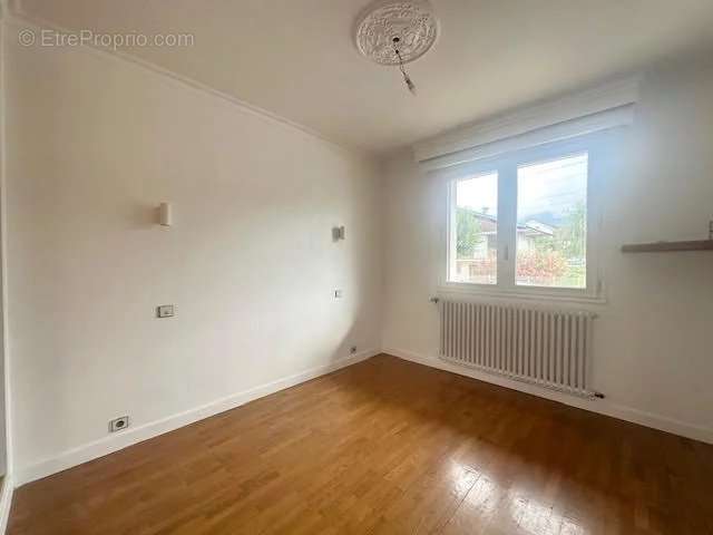 Appartement à AIX-LES-BAINS