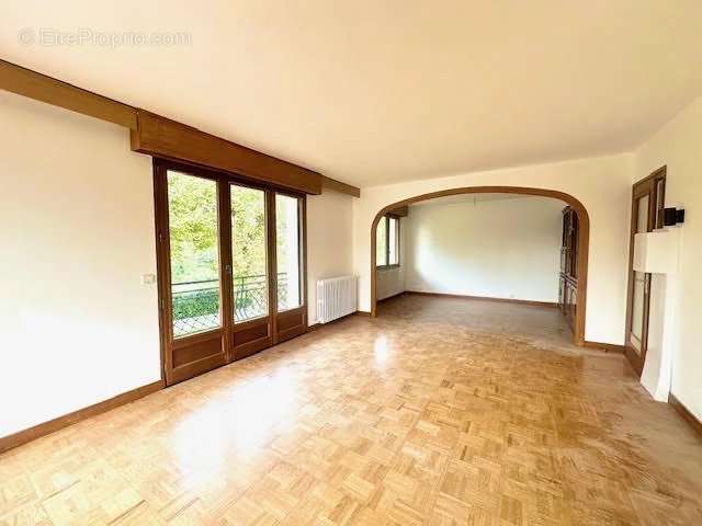 Appartement à AIX-LES-BAINS