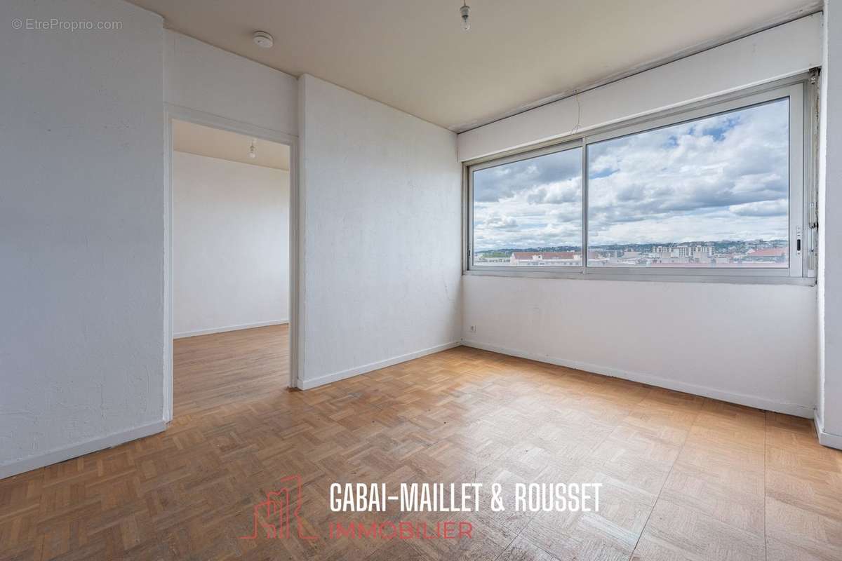 Appartement à LYON-8E