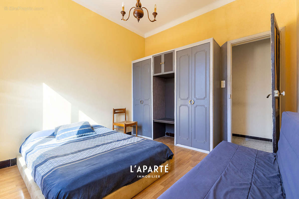 Appartement à MARSEILLE-3E