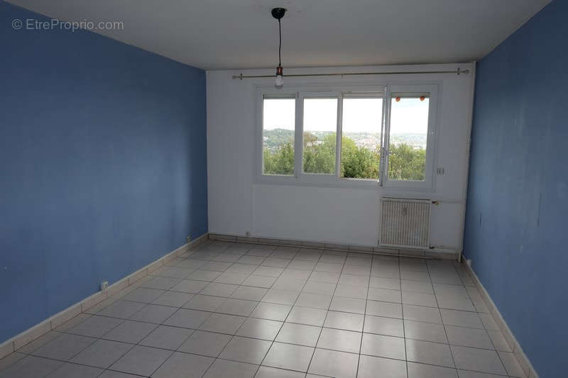 Appartement à CANTELEU