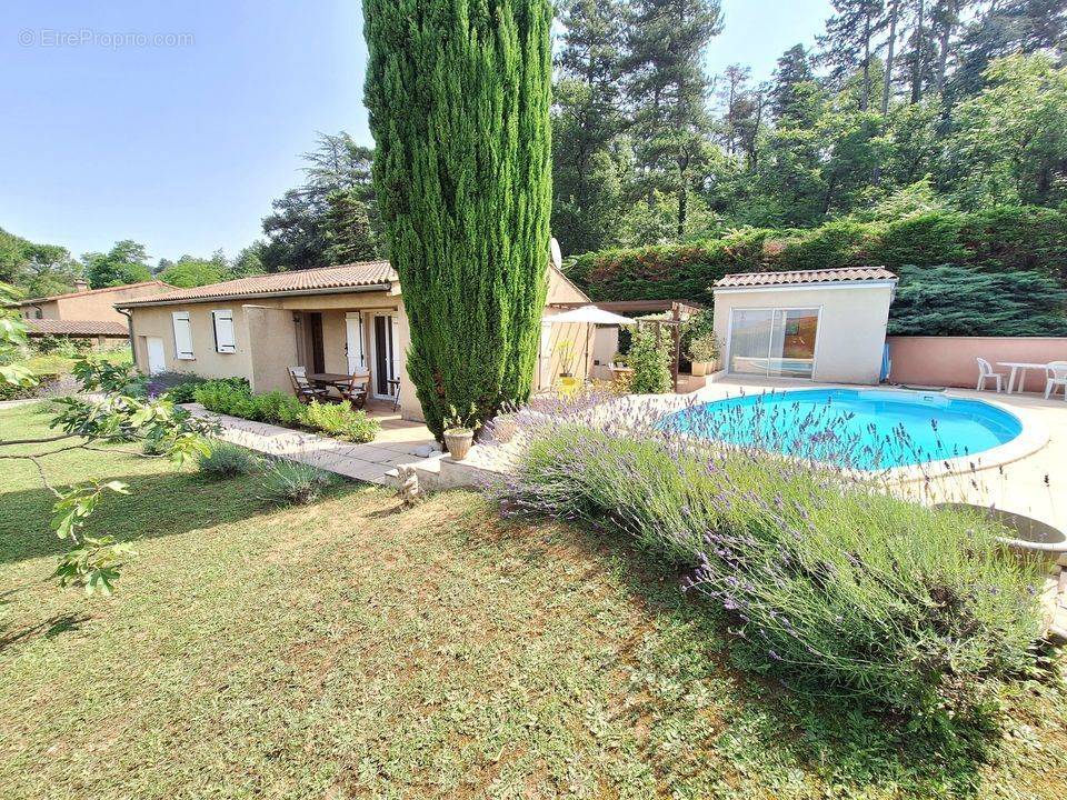 Maison à CHATEAUNEUF-SUR-ISERE