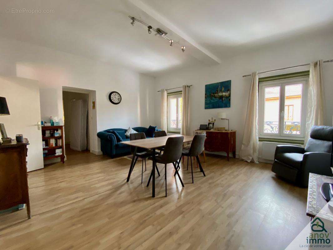 Appartement à GIVORS