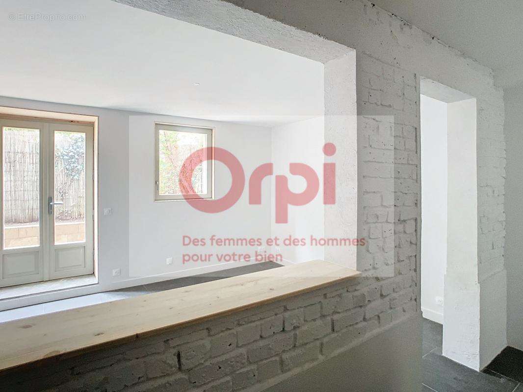 Appartement à ISSY-LES-MOULINEAUX