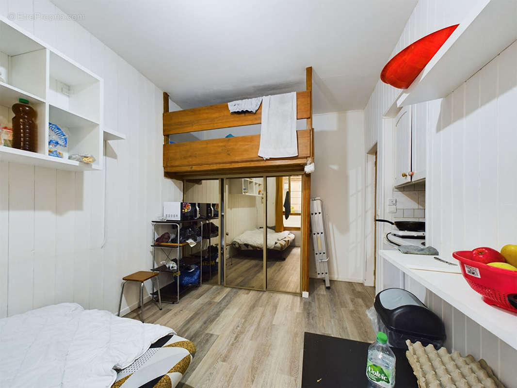 Appartement à PARIS-20E