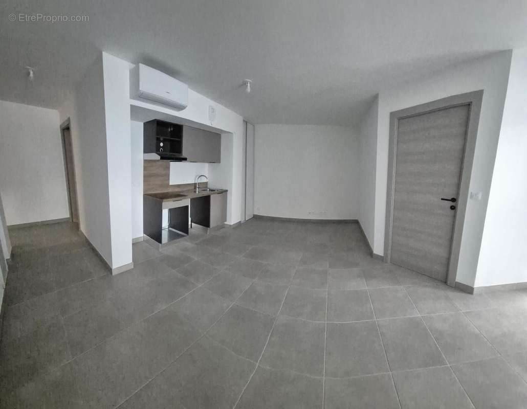 Appartement à AIMARGUES