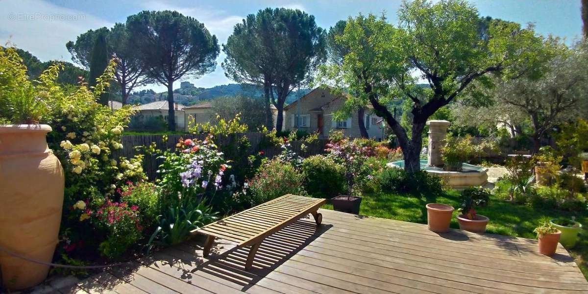 Maison à VAISON-LA-ROMAINE