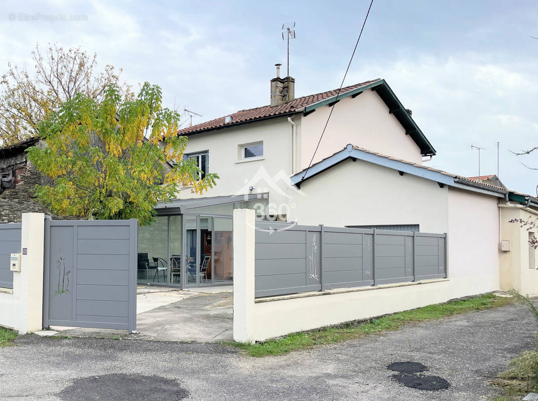 Maison à CASTELJALOUX