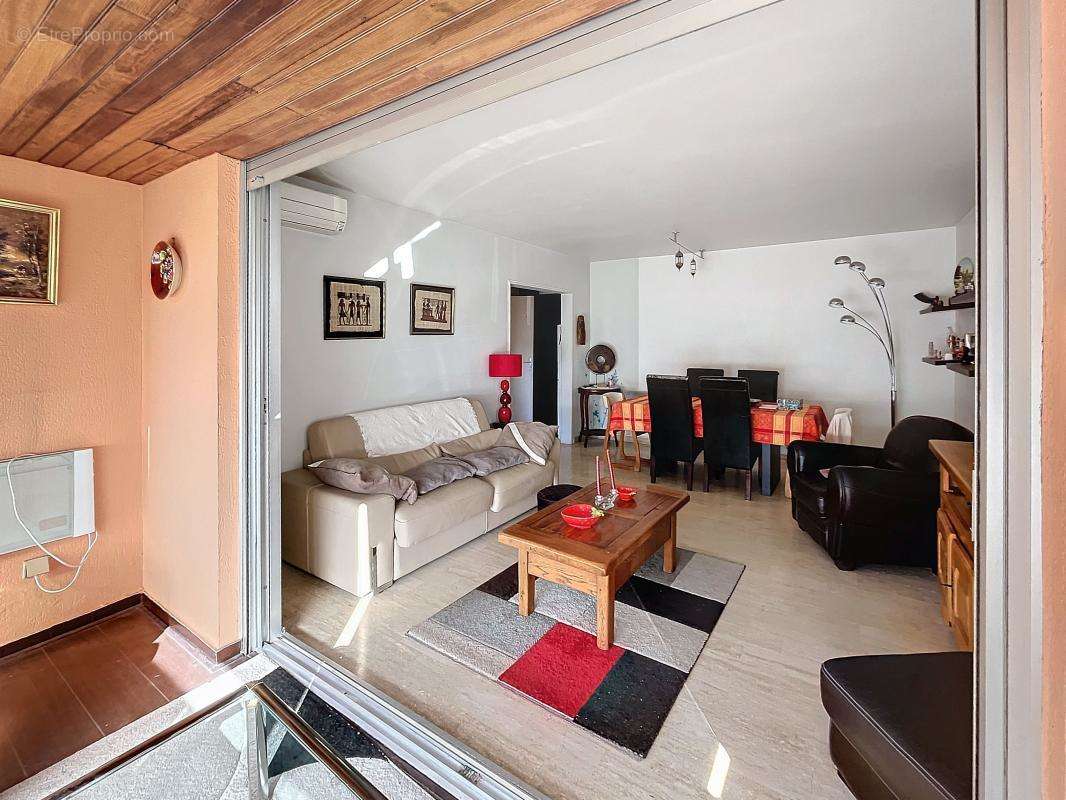 Appartement à SAINT-RAPHAEL