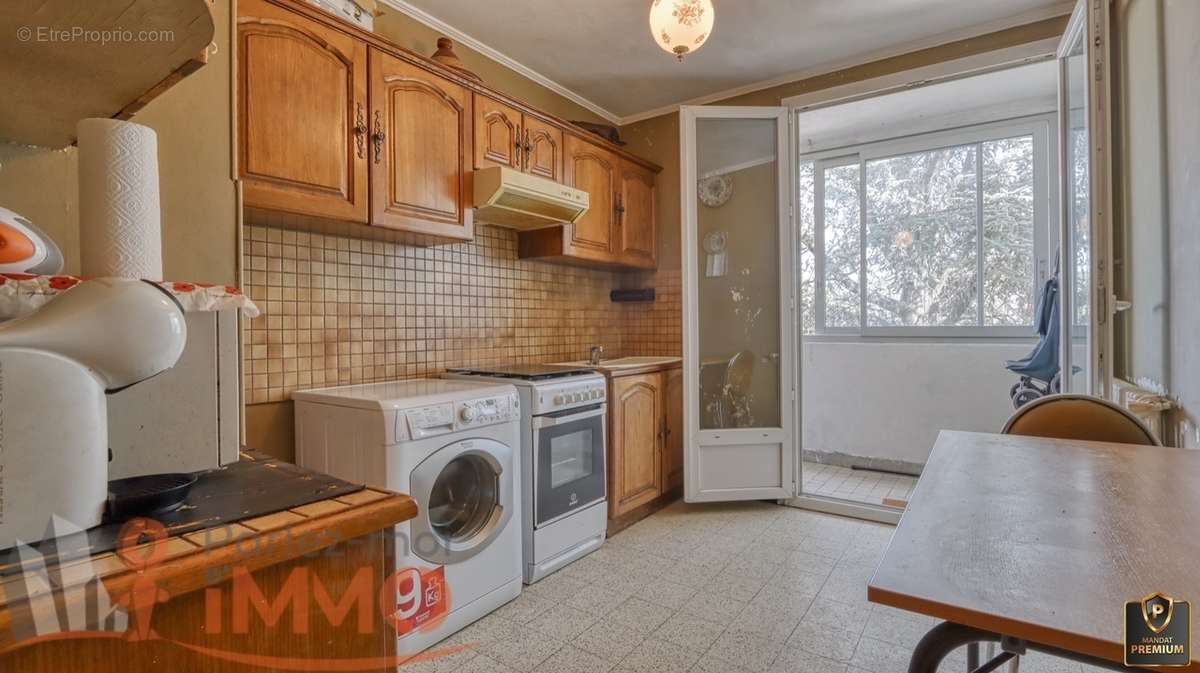 Appartement à SAINT-ETIENNE