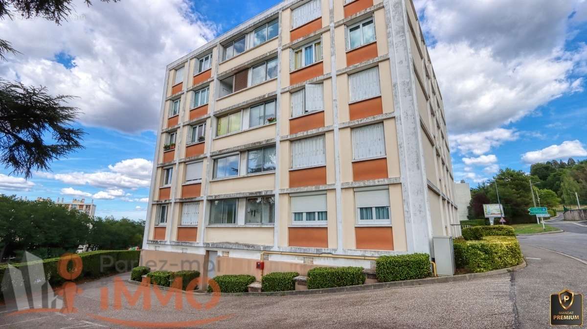 Appartement à SAINT-ETIENNE