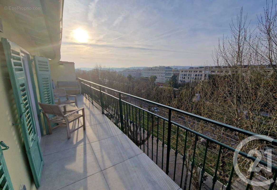 Appartement à NICE