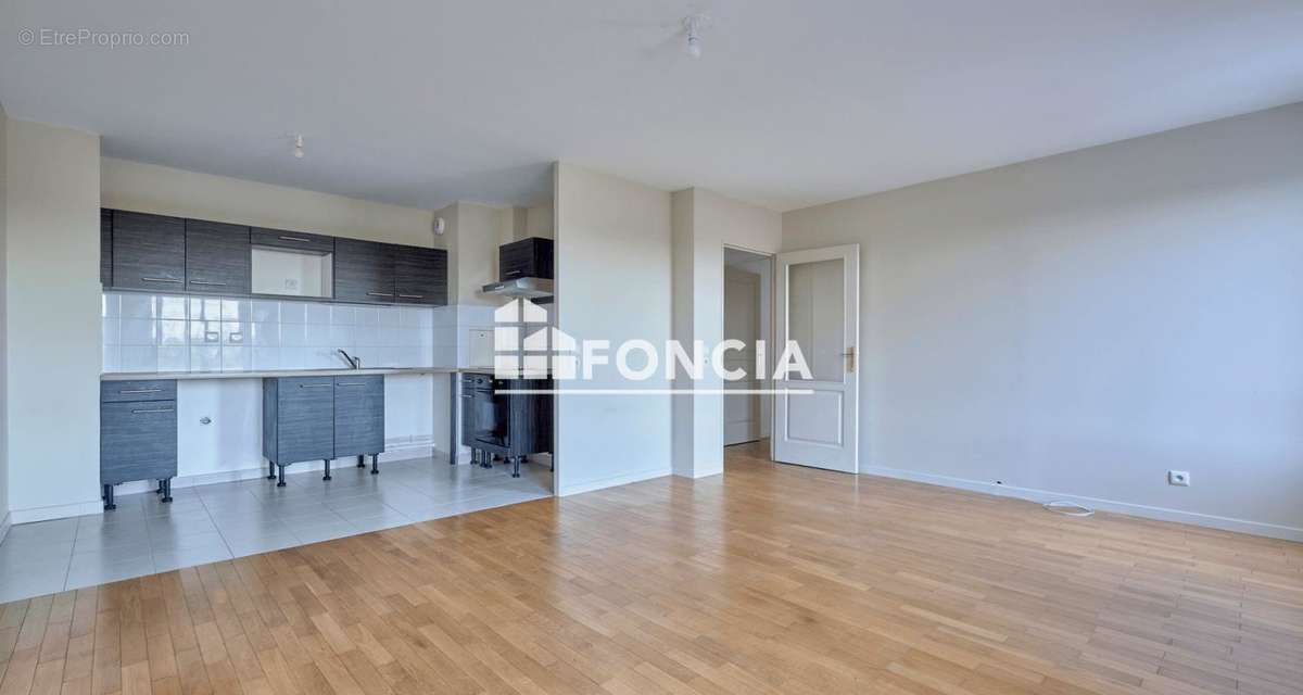 Appartement à CHENNEVIERES-SUR-MARNE