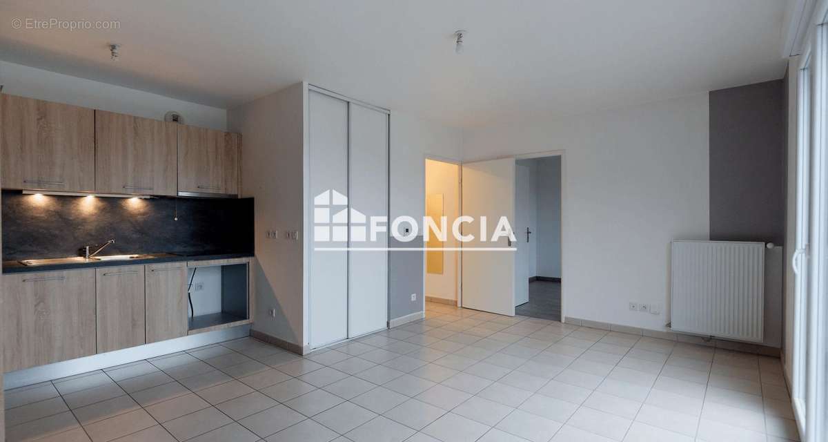 Appartement à MENNECY