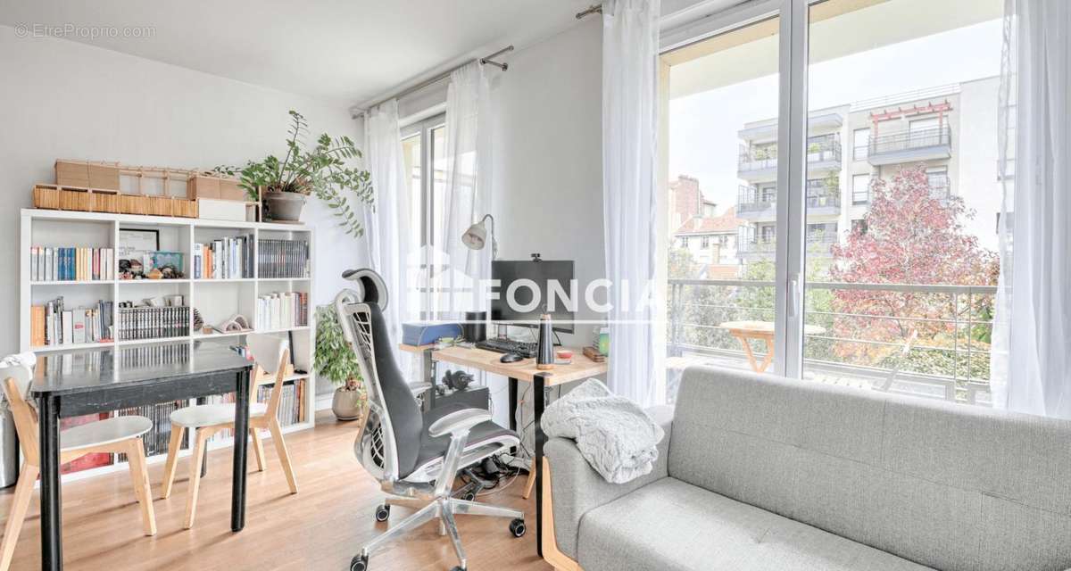 Appartement à MONTROUGE