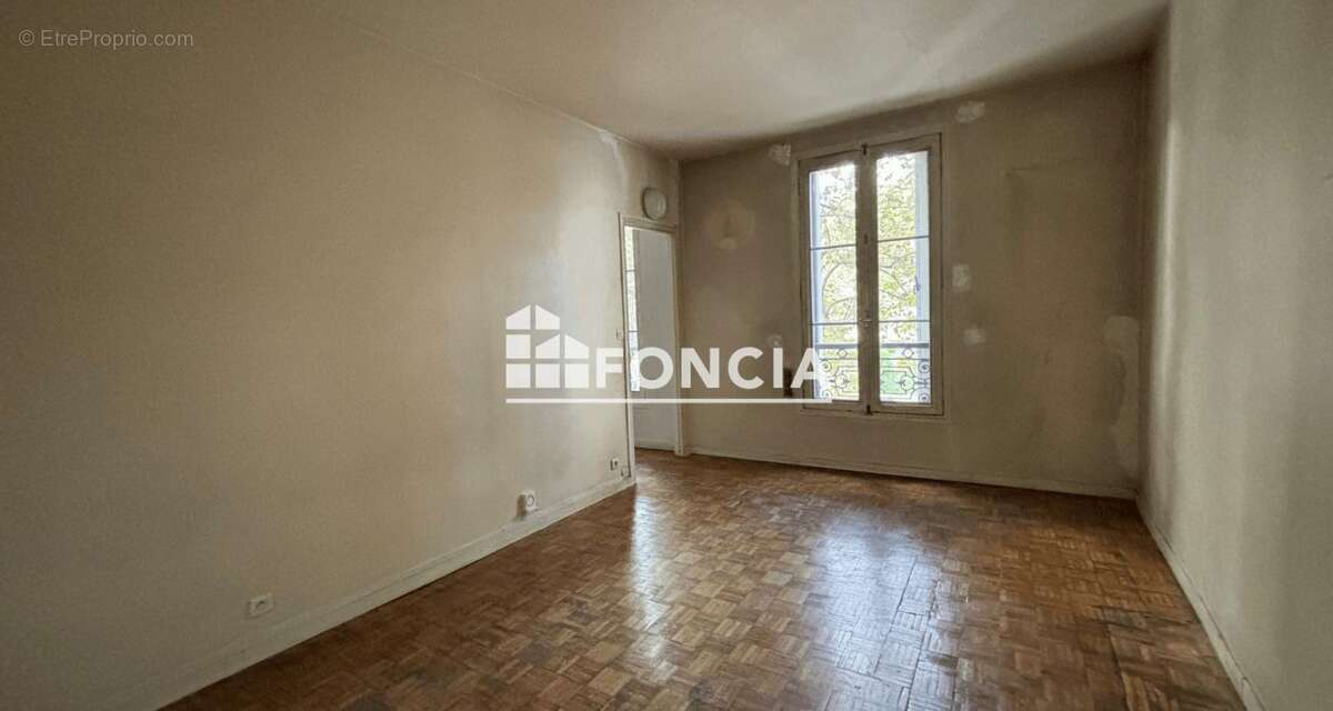 Appartement à PARIS-18E