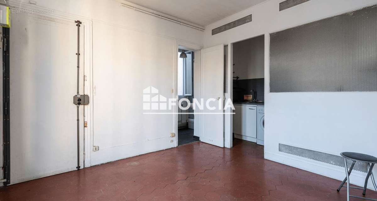 Appartement à PARIS-11E