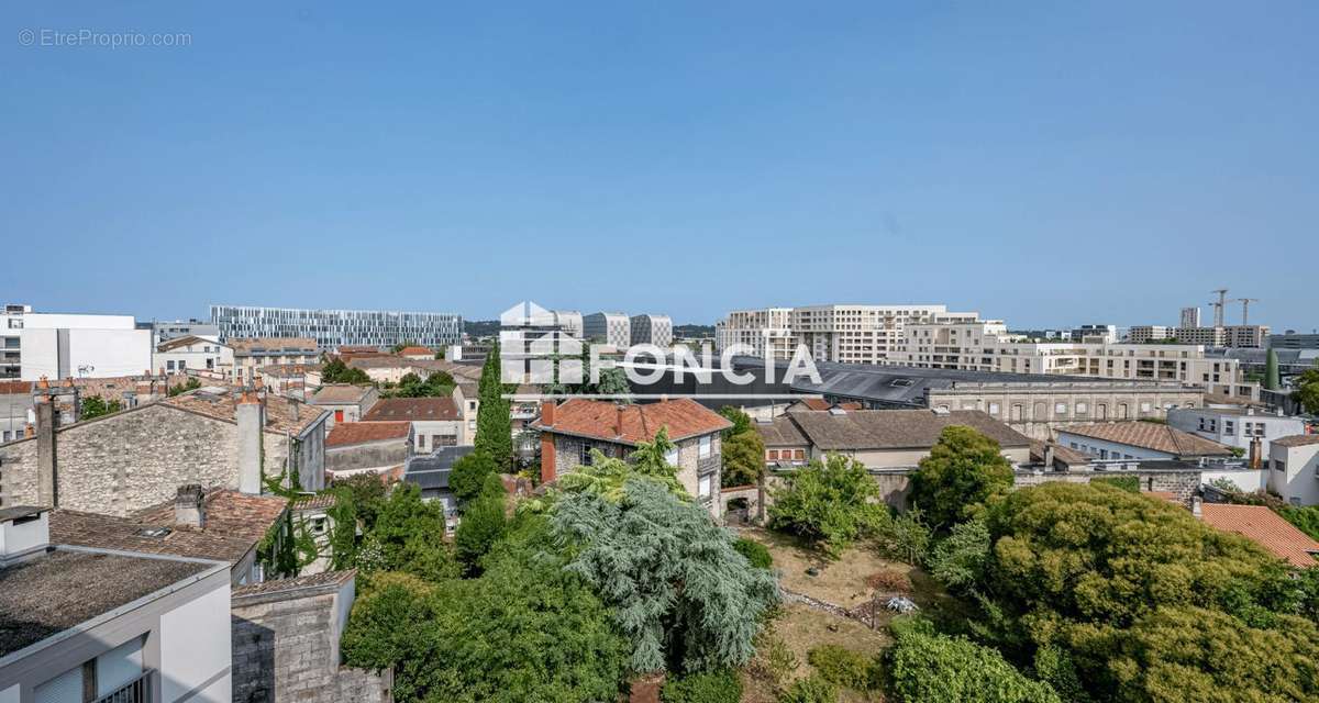 Appartement à BORDEAUX