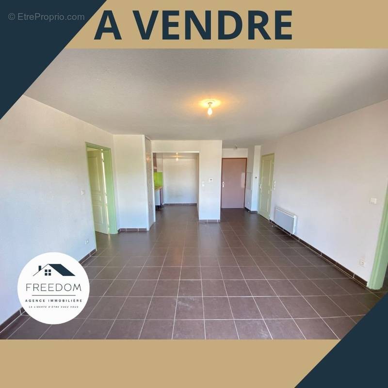 Appartement à VILLENEUVE-LES-BEZIERS