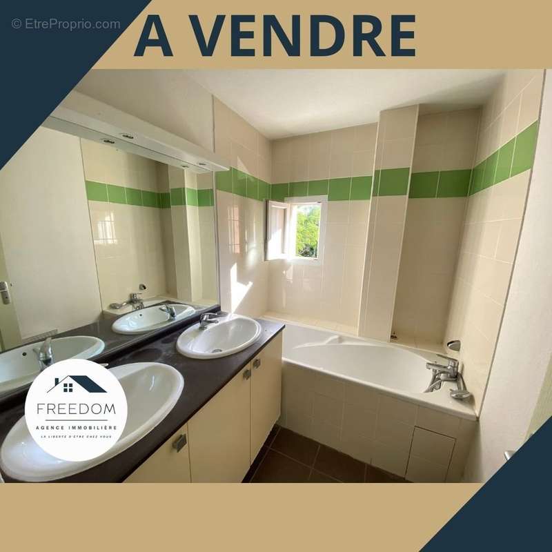 Appartement à VILLENEUVE-LES-BEZIERS