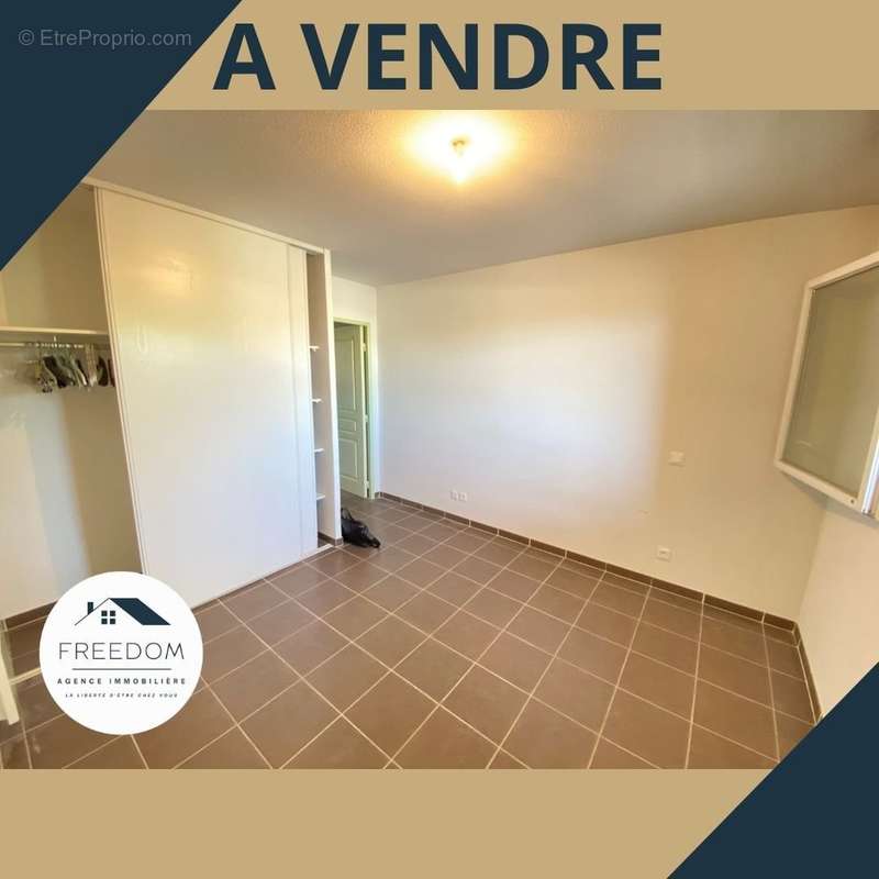 Appartement à VILLENEUVE-LES-BEZIERS