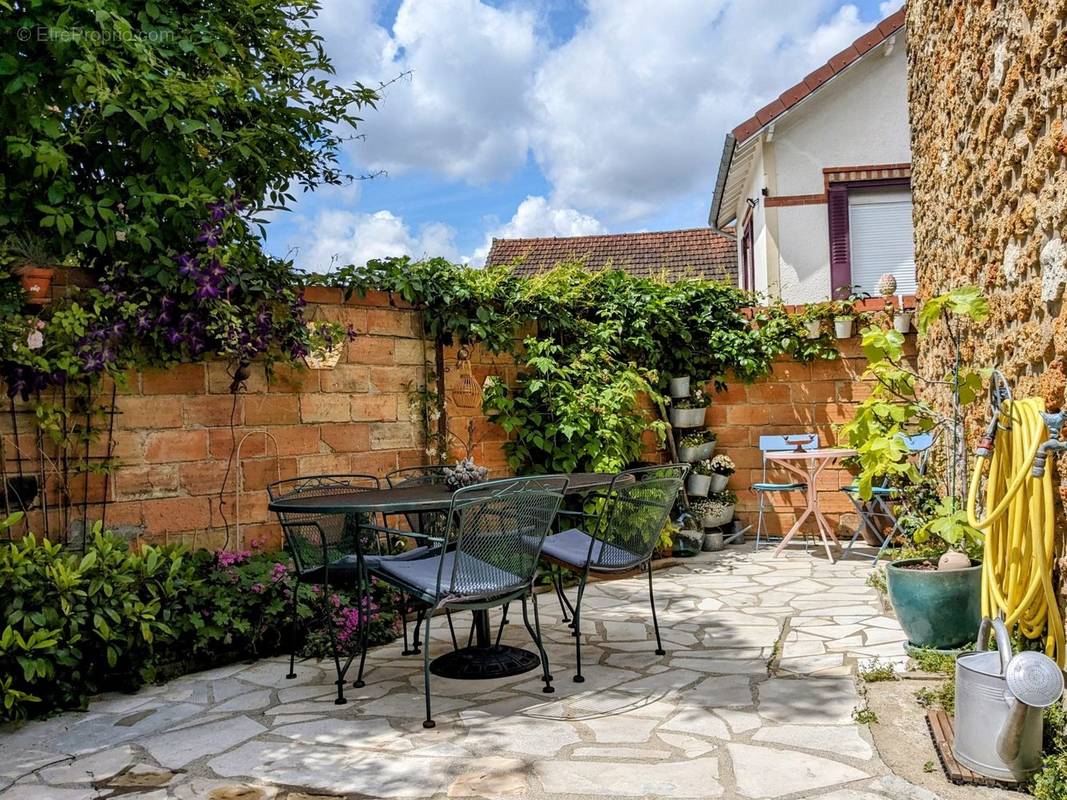 Maison à LA FRETTE-SUR-SEINE