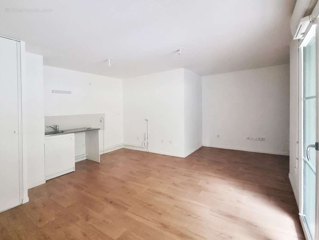 Appartement à MOISSY-CRAMAYEL