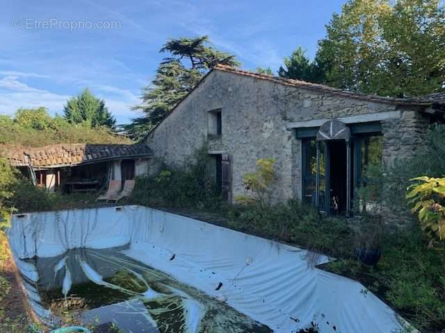 Maison à SAINTE-RADEGONDE