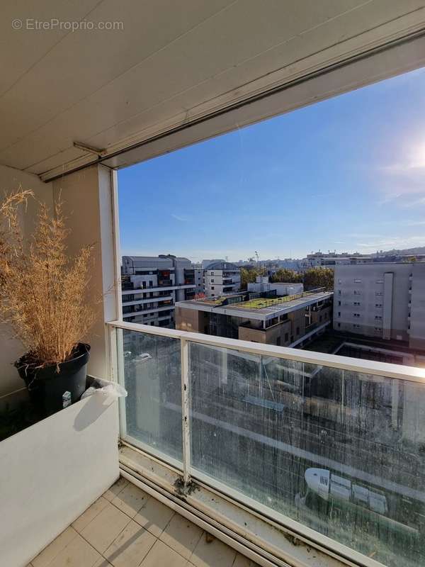 Appartement à ISSY-LES-MOULINEAUX