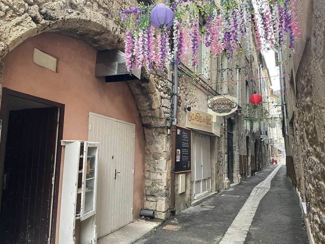 Commerce à ANDUZE