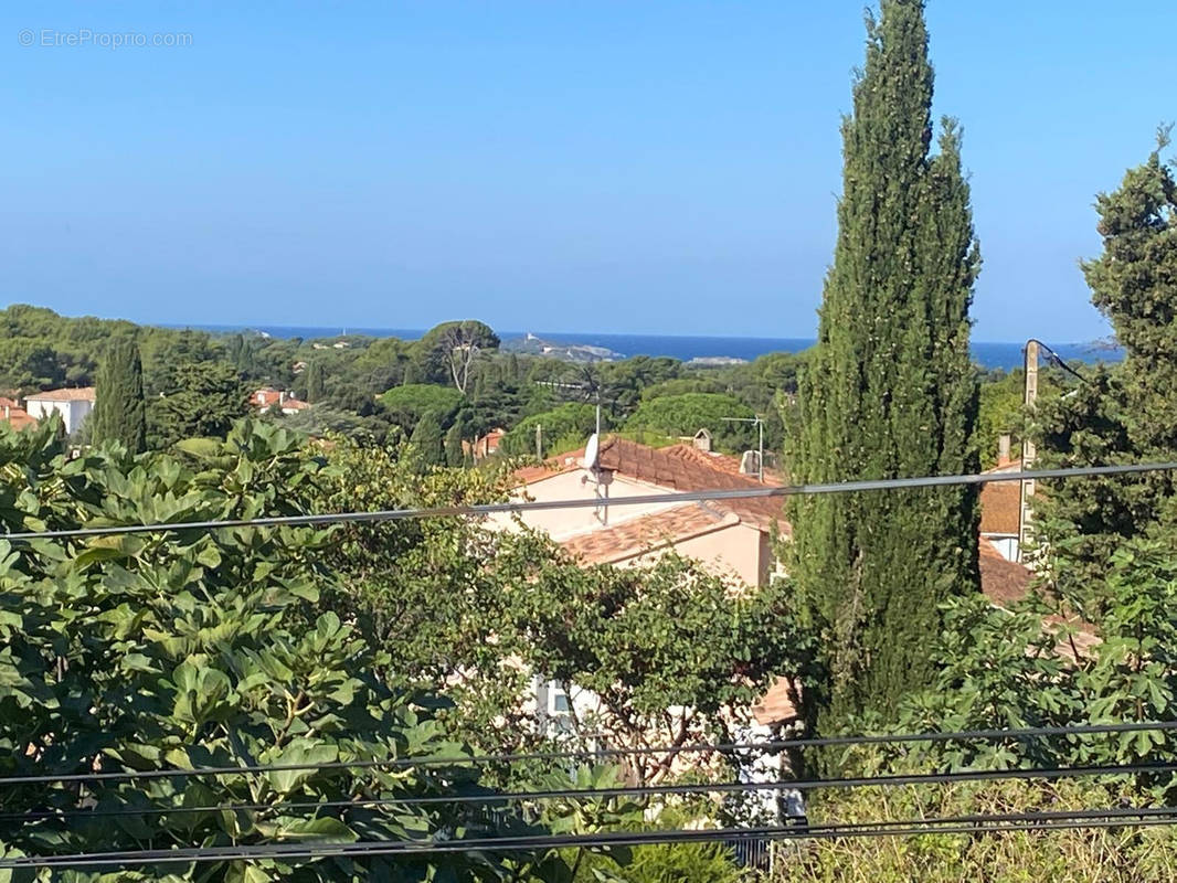 Appartement à SIX-FOURS-LES-PLAGES