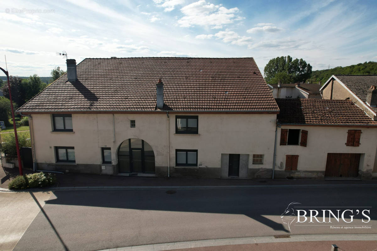 Maison à DOGNEVILLE