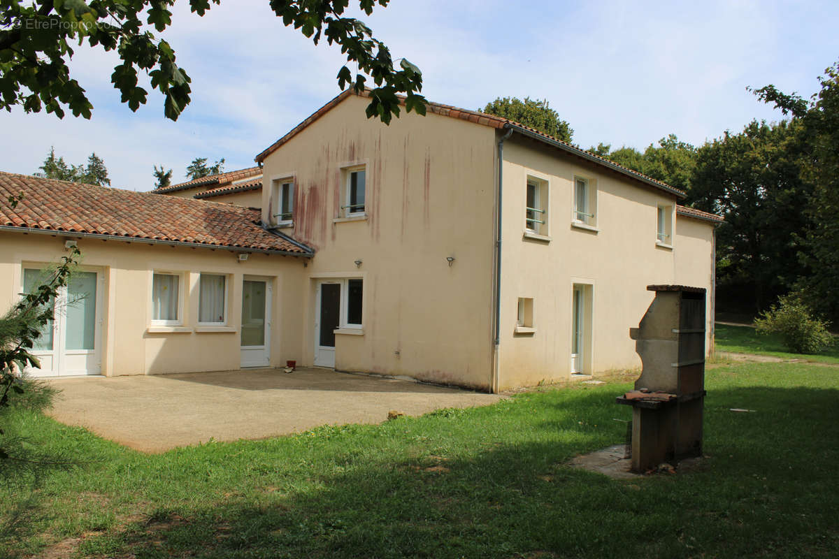 Maison à CEAUX-EN-COUHE