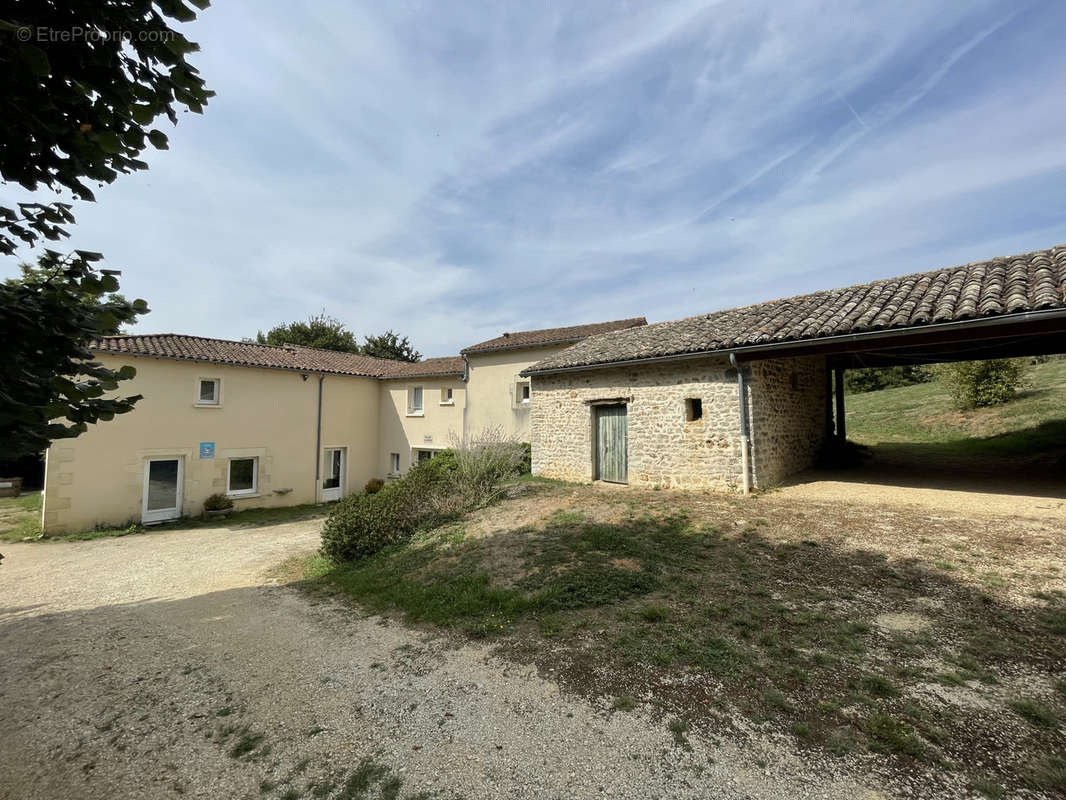 Maison à CEAUX-EN-COUHE