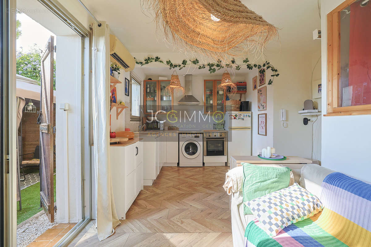 Appartement à HYERES