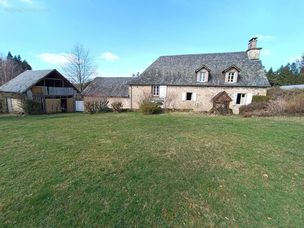 Maison à CLERGOUX