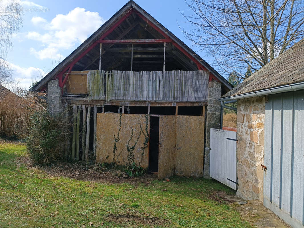 Maison à CLERGOUX