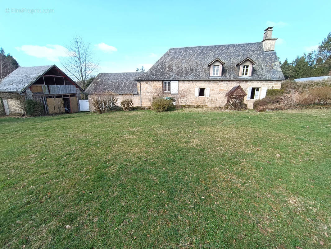 Maison à CLERGOUX